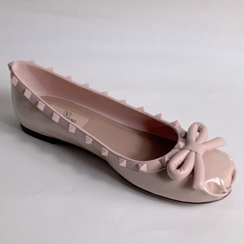 Valentino Garavani Women's Rockstud Ballet Flats Light Pink Size 37-1/2